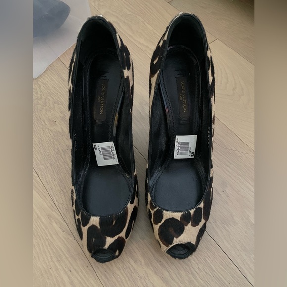 Louis Vuitton Calf Skin Peep Toe Pumps - Picture 1 of 7